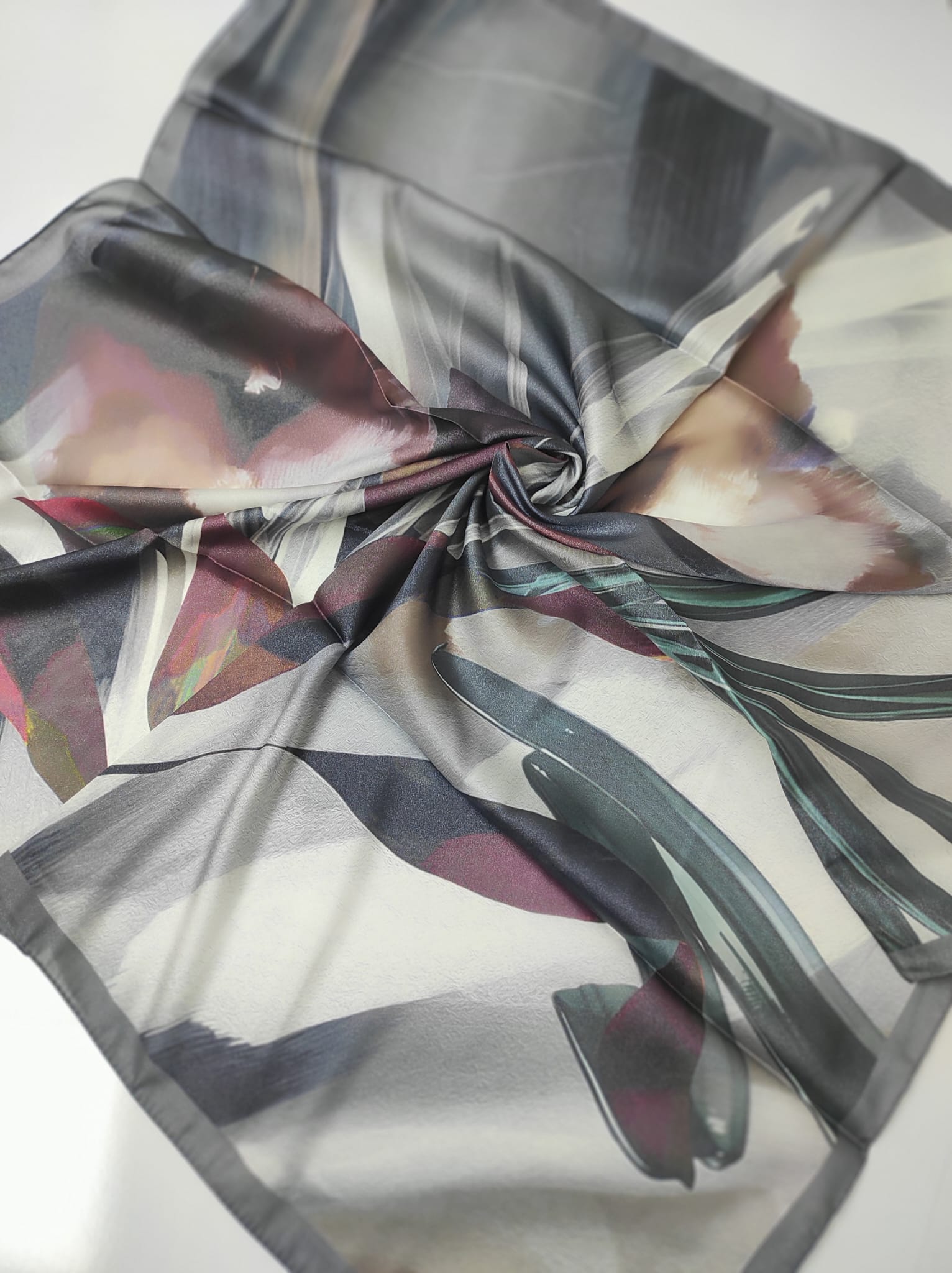 Picasso Eşarp DG100-3216