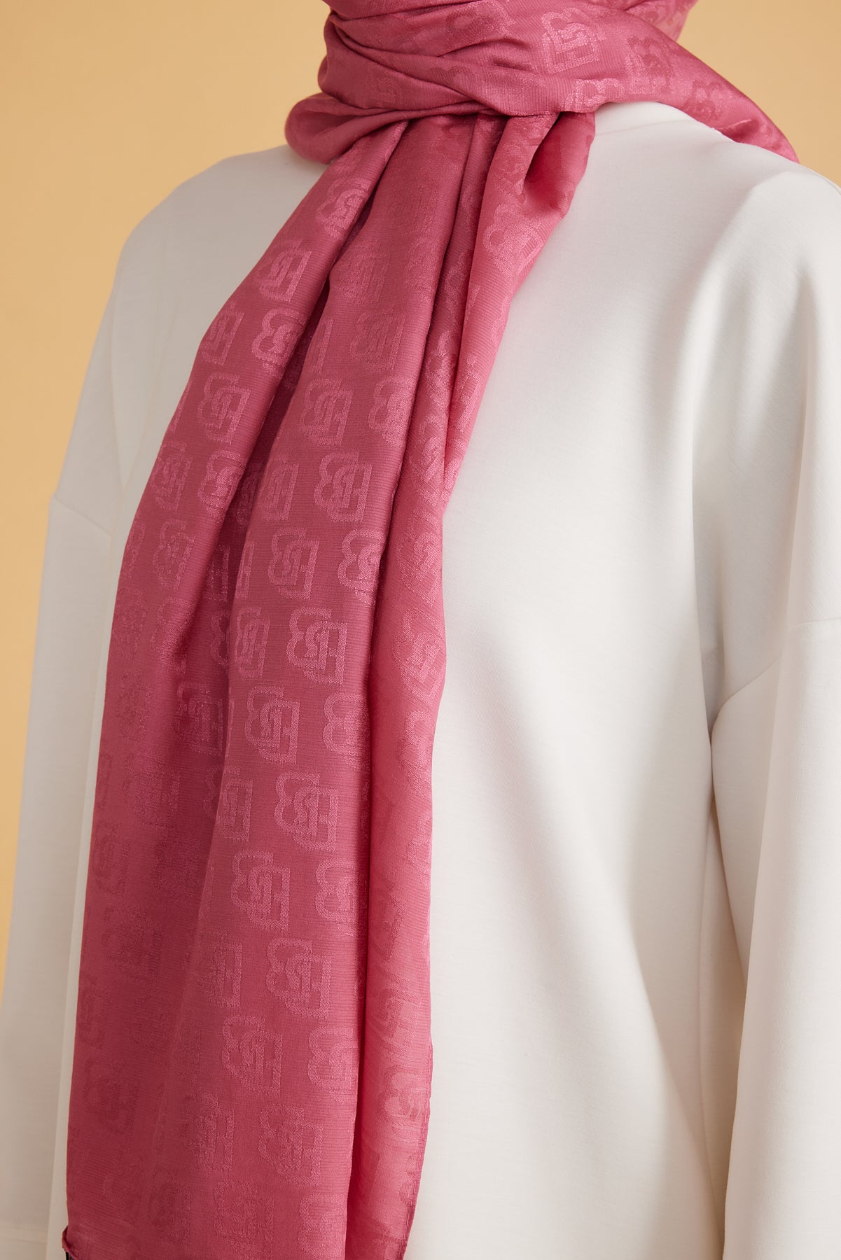 Belli Fresh Monogram Şal 1