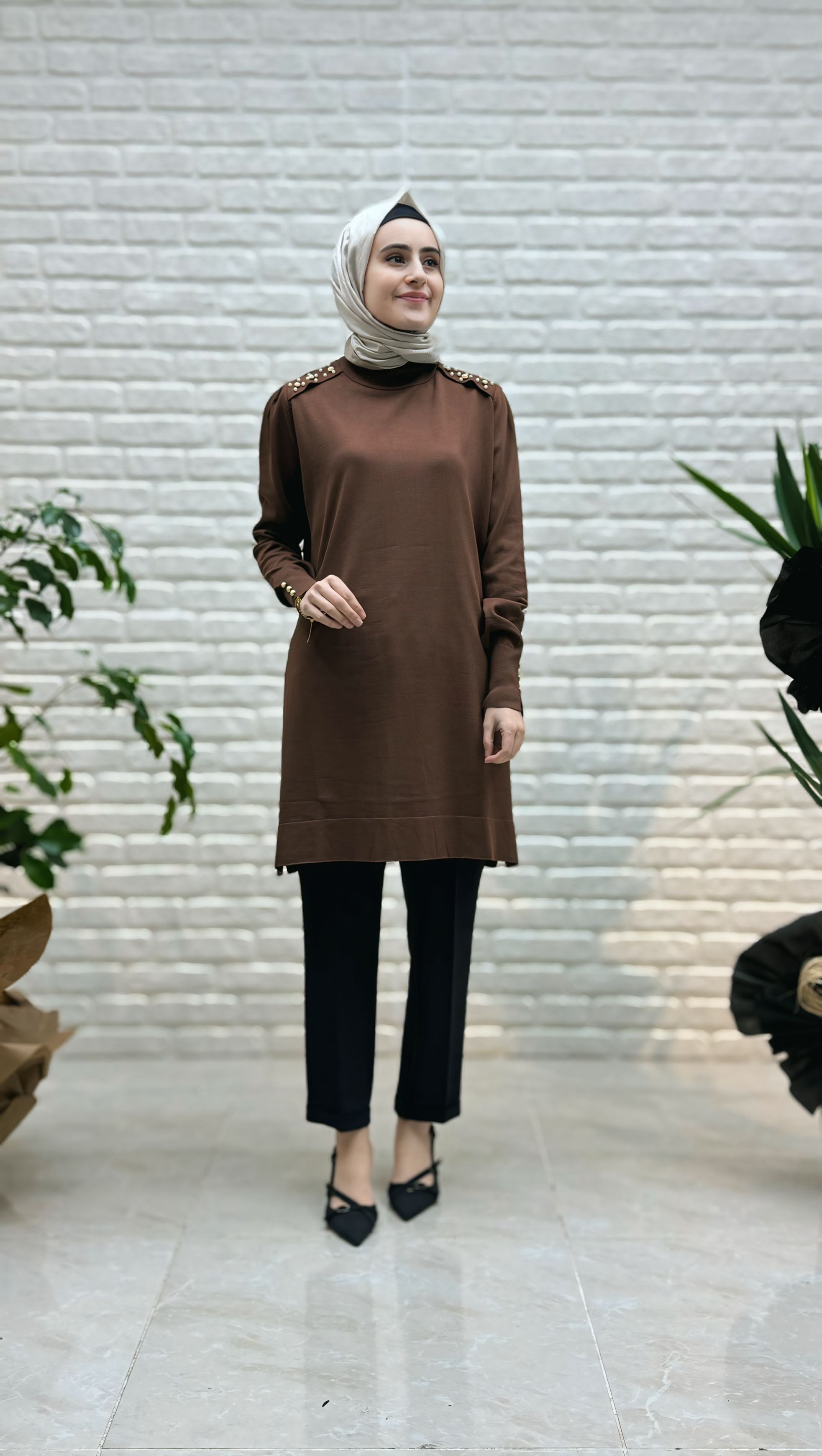 Beranisa Omzu İncili Soğuk Triko 3840