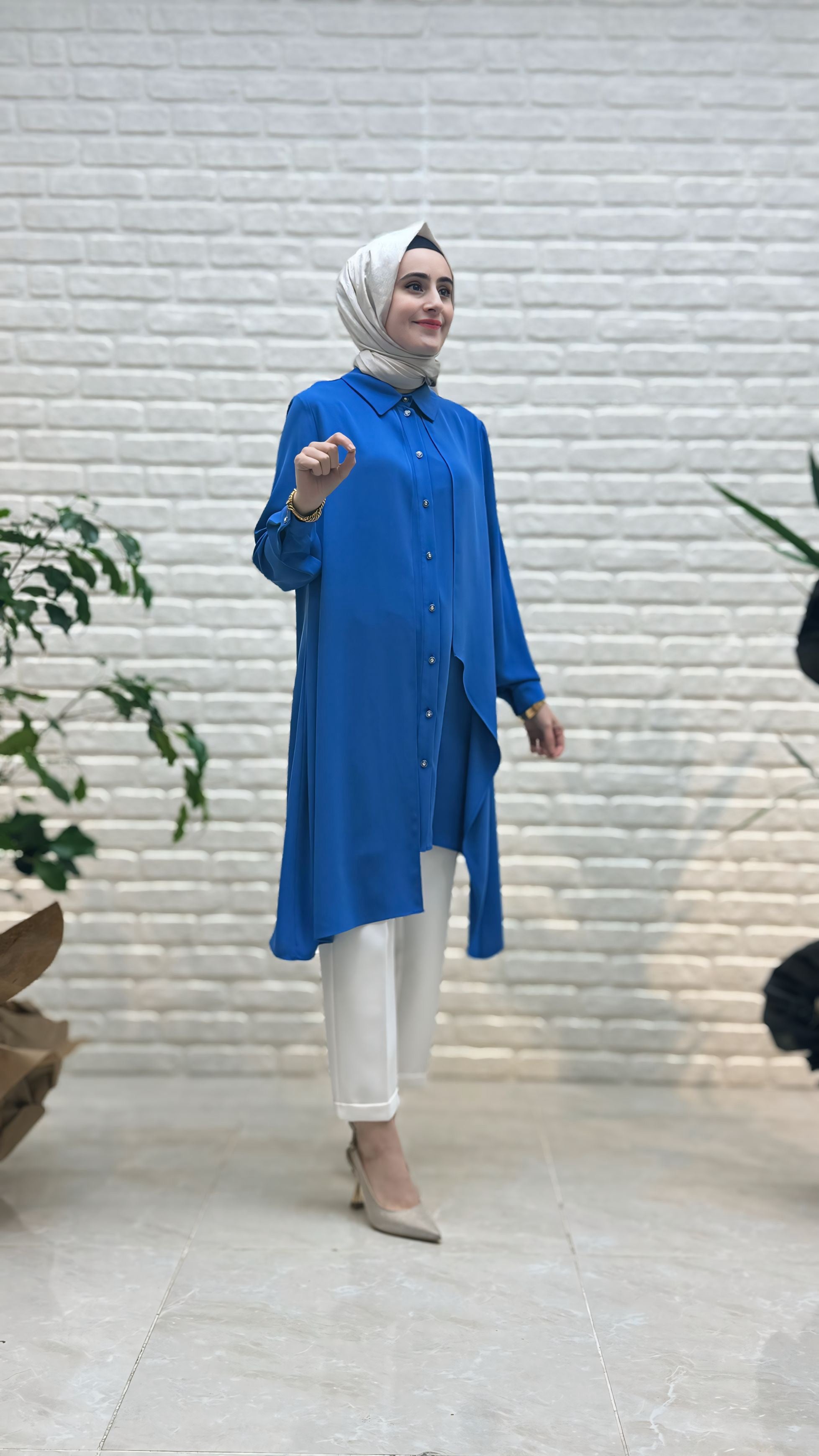 Nihan Gömlek Yaka Asimetrik Tunik