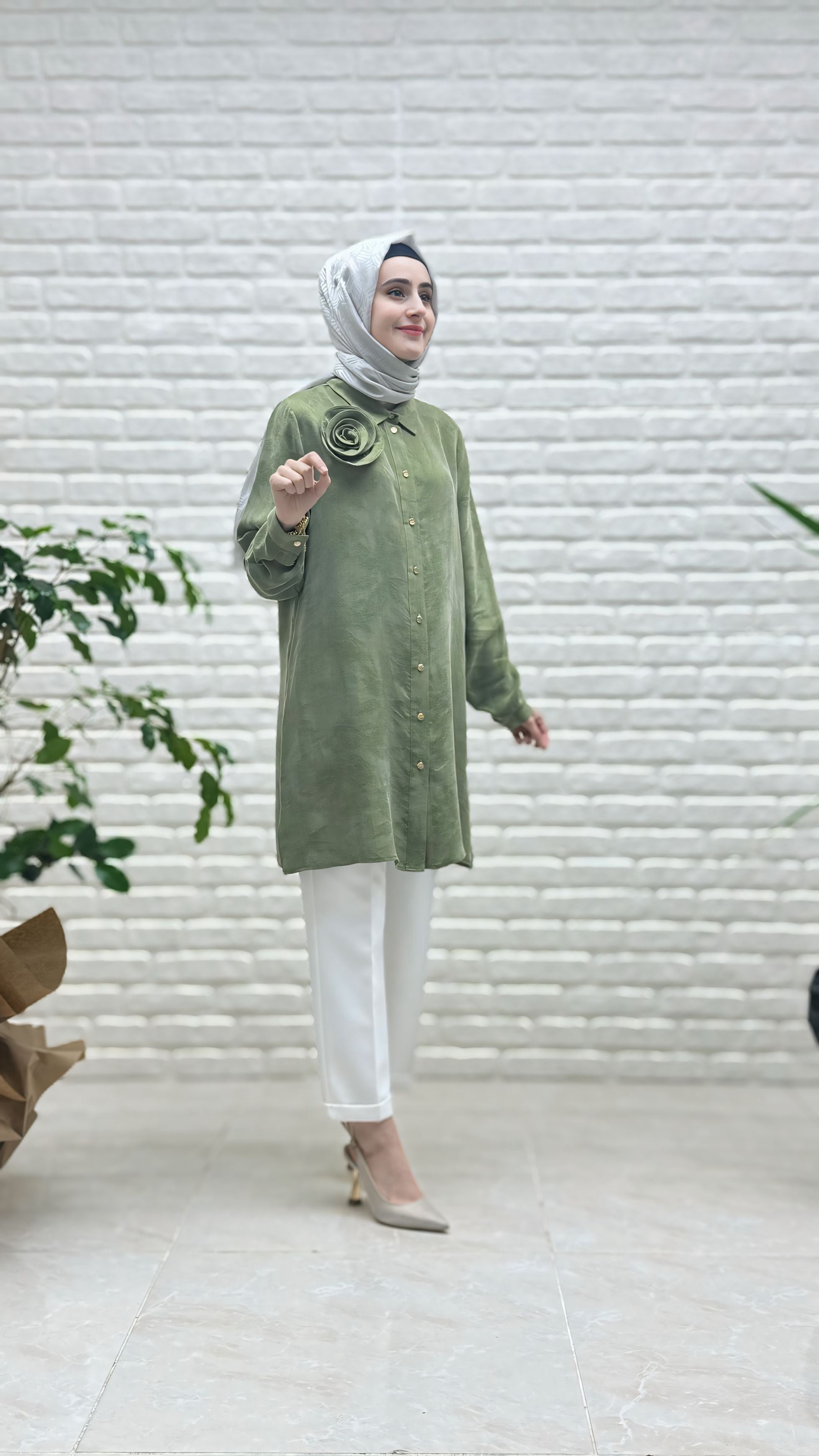 Nihan Omzu Güllü Cupra Tunik