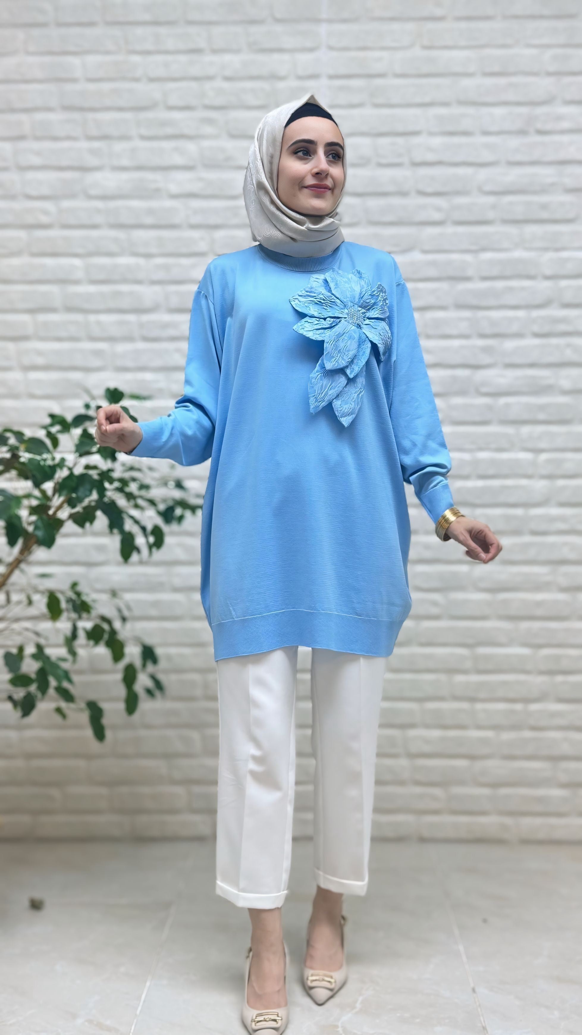 Beranisa Gül Detaylı Soğukip Tunik 2550