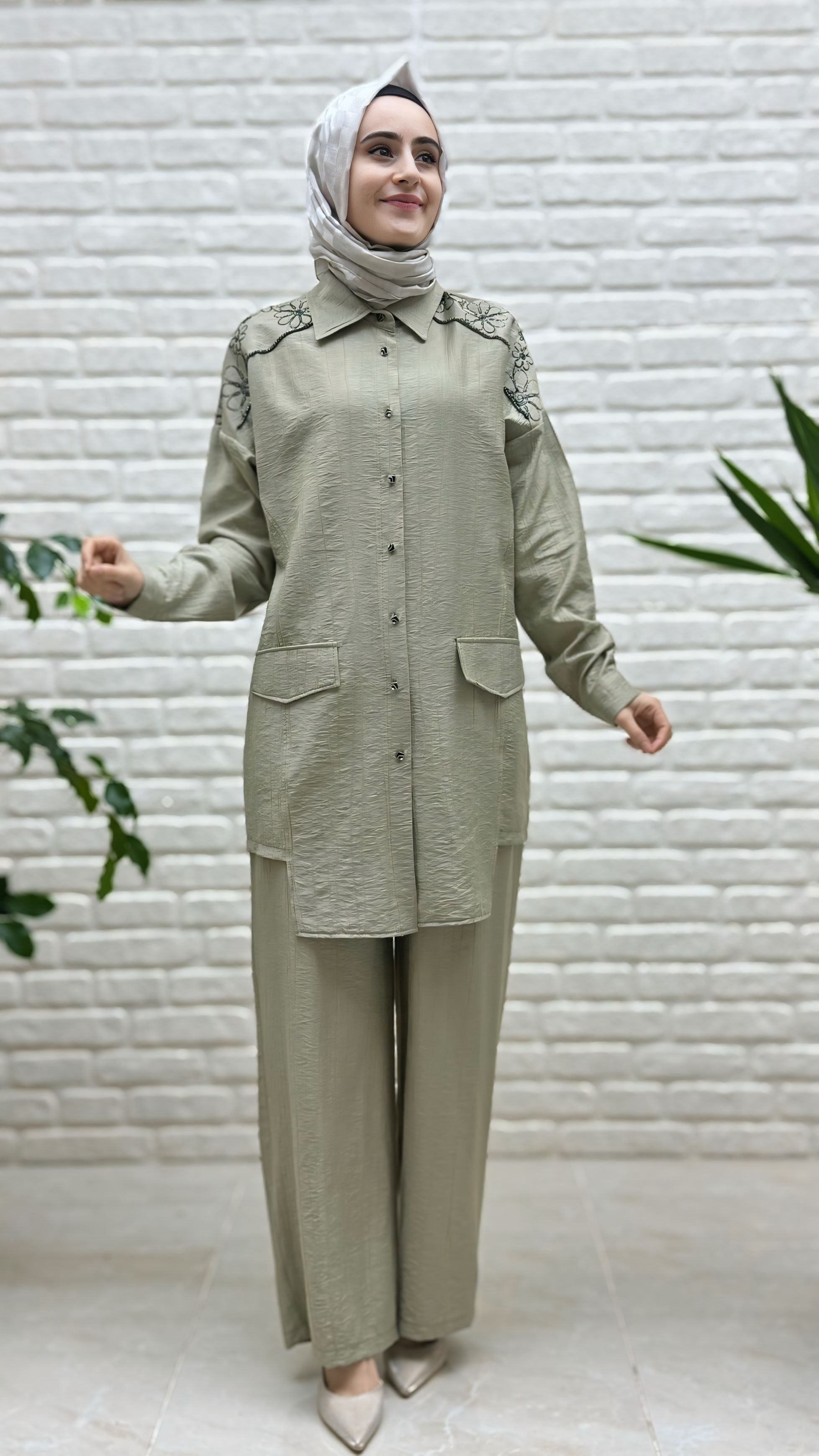 Kado Omzu Desenli Pantolonlu Takım 251362