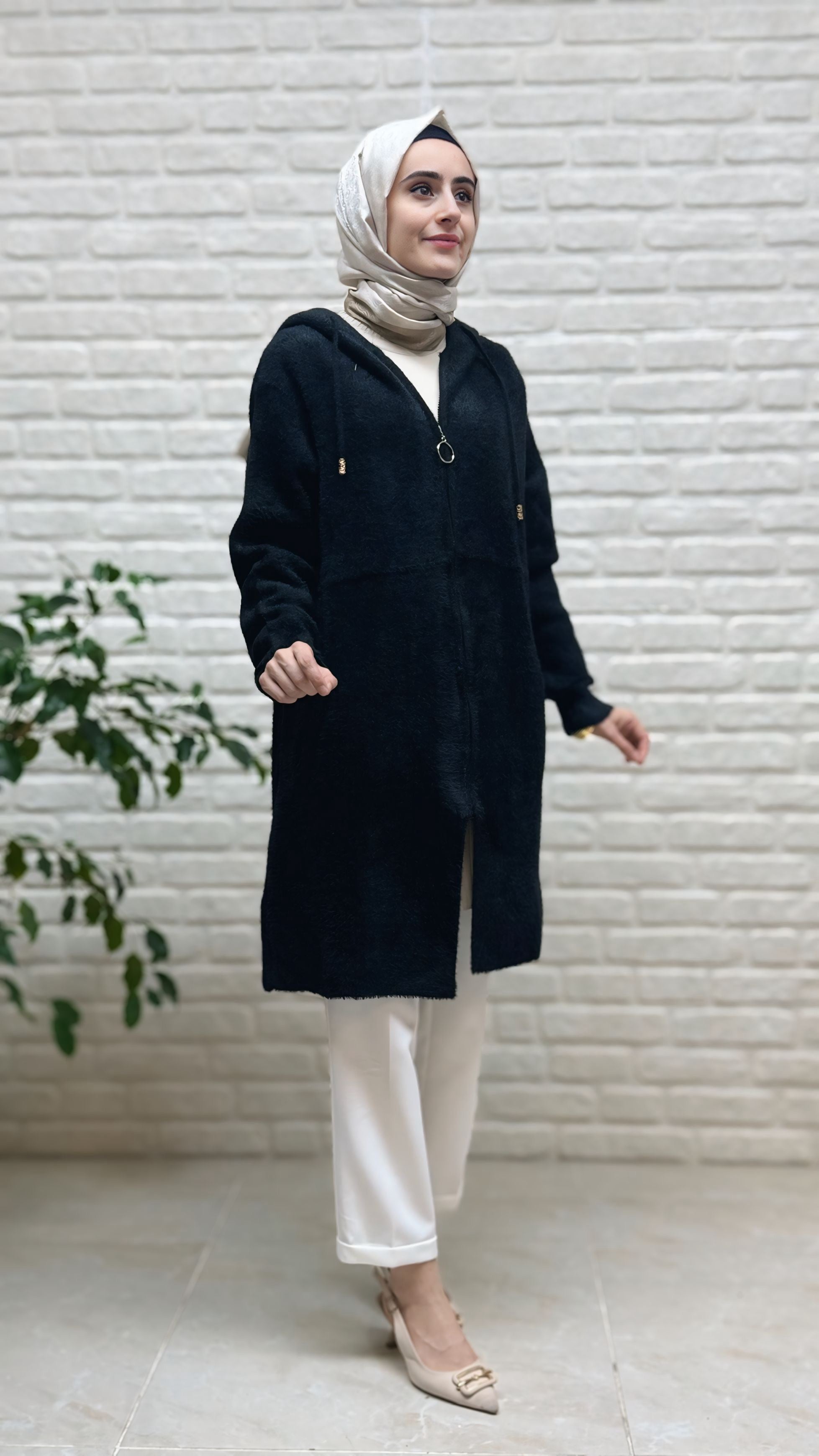 Gülseli Sırtı Nakışlı Angora Kopşonlu Hırka 250752