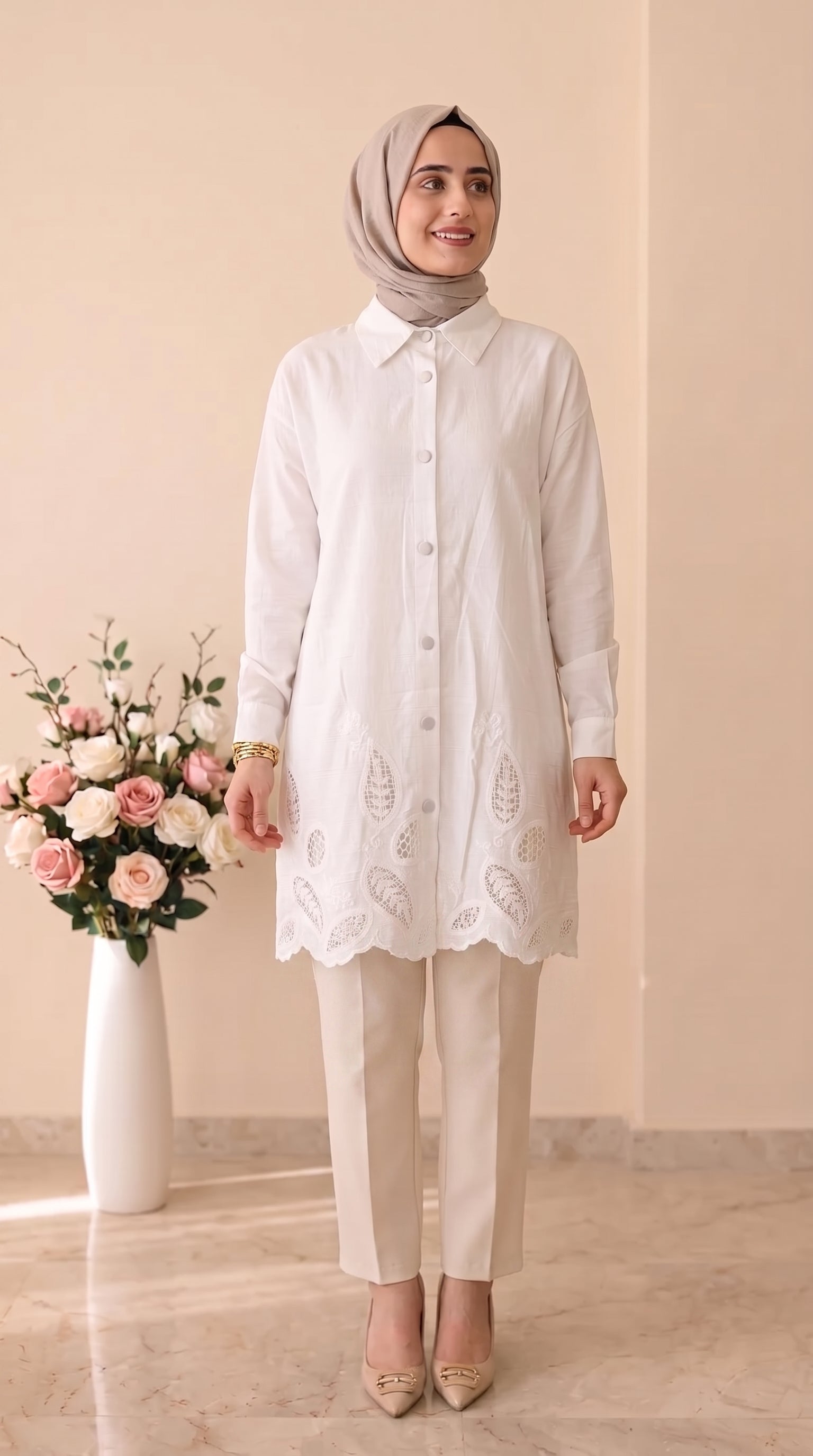 Güner Moda Dantel İşlemeli Tunik