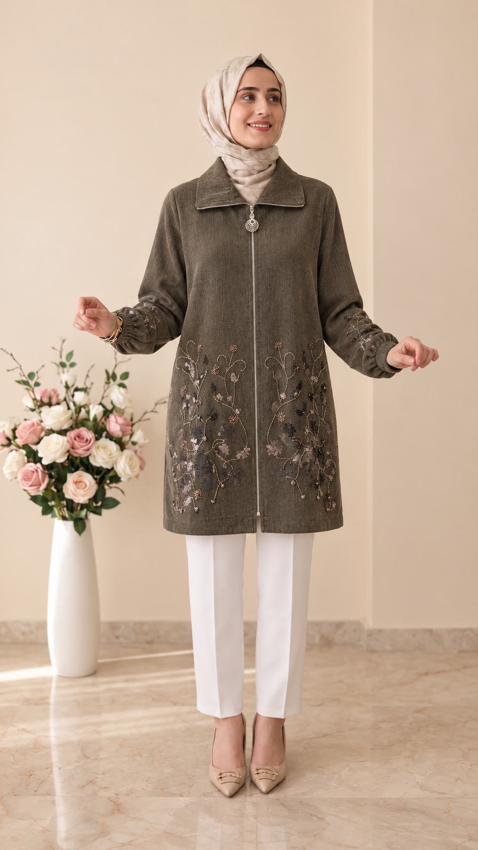 Tripen Pul Payet İşlemeli Kap 3809