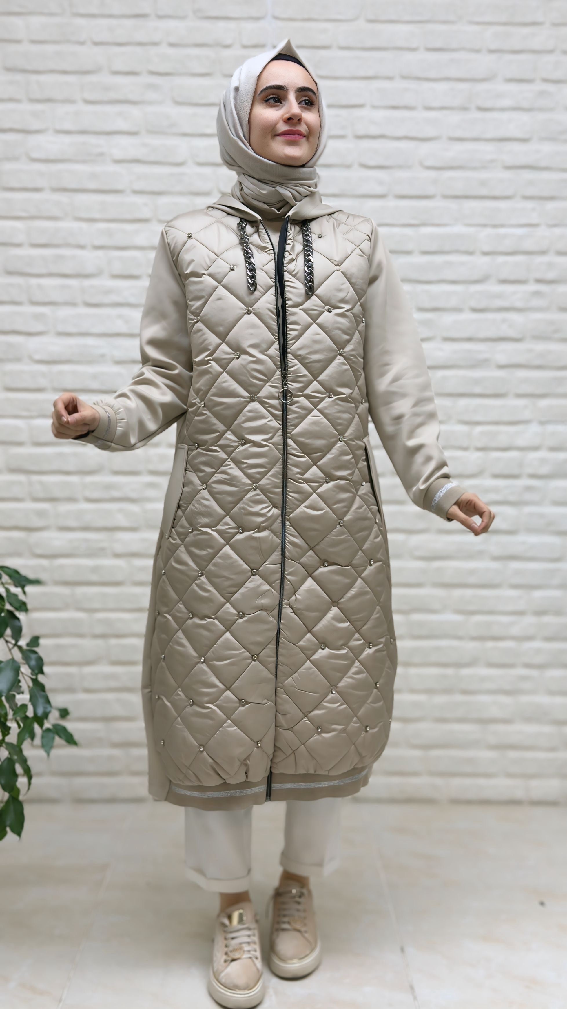 Beranisa Taş Detaylı Kapitone Kap 3978