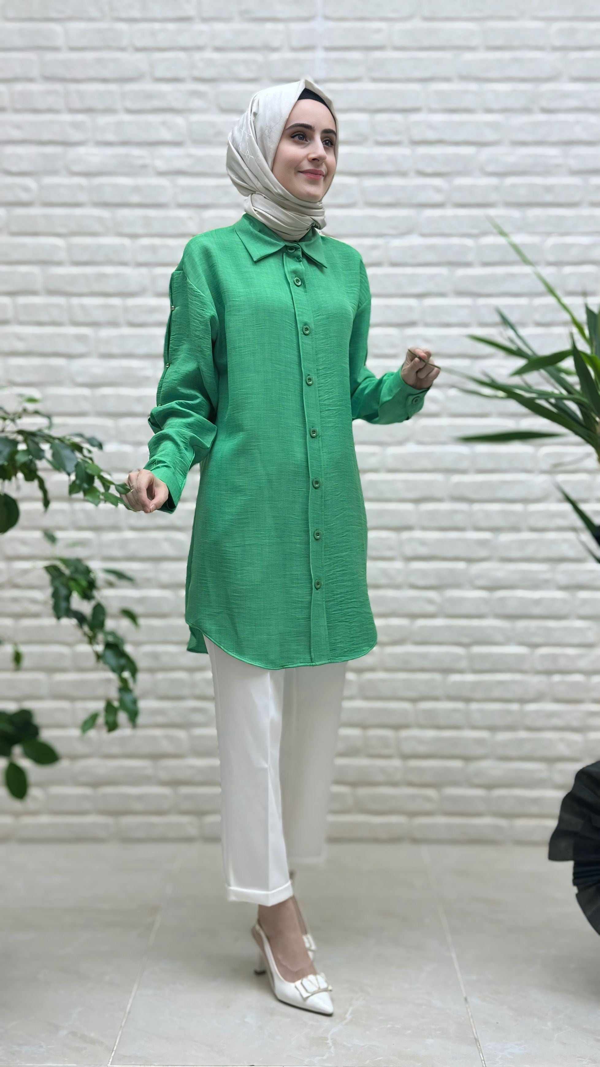 Beranisa Kolları Taş Detaylı Tunik 930