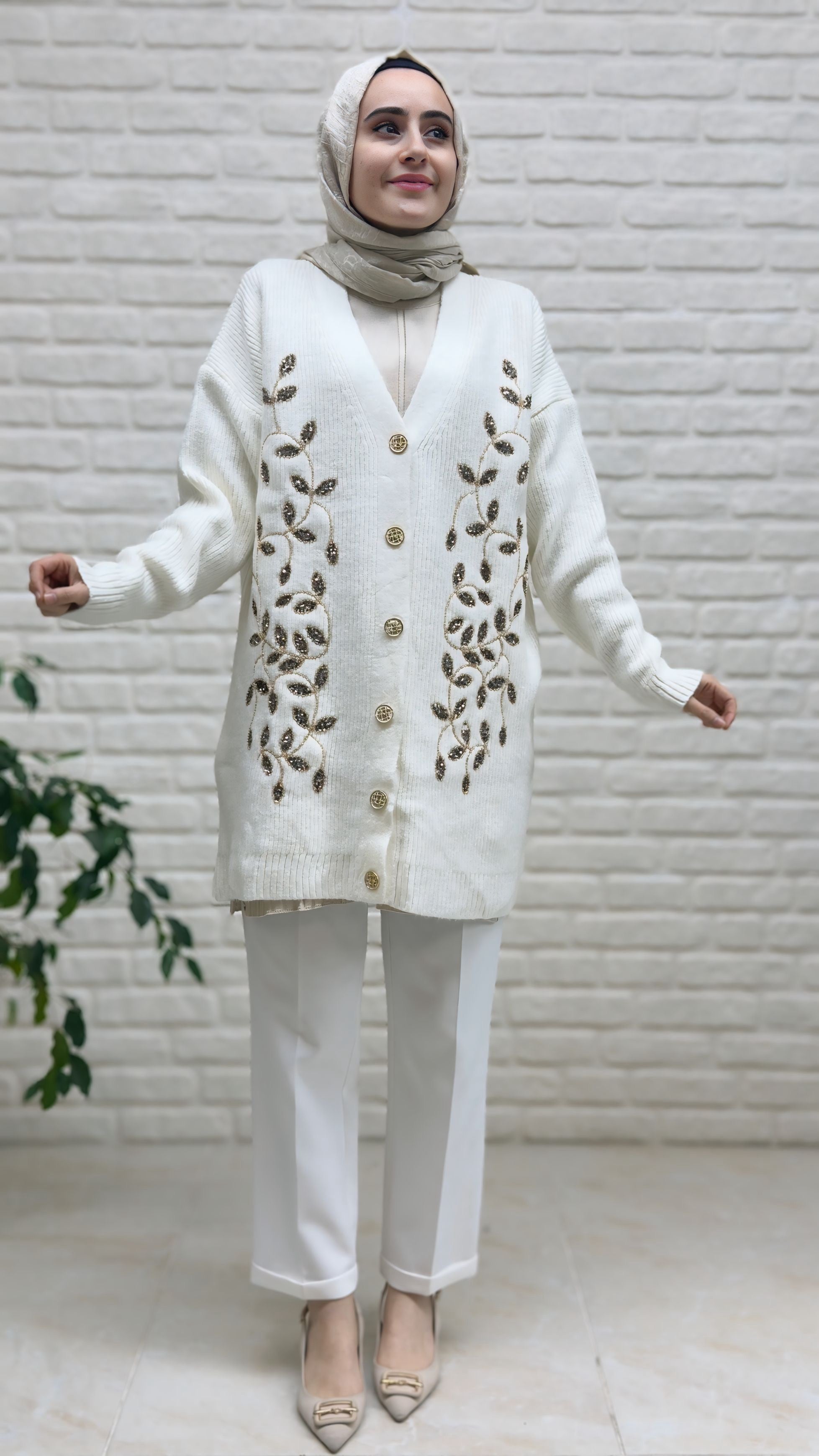 Nefise Şardonlu Boncuk Nakışlı Ceket 7672