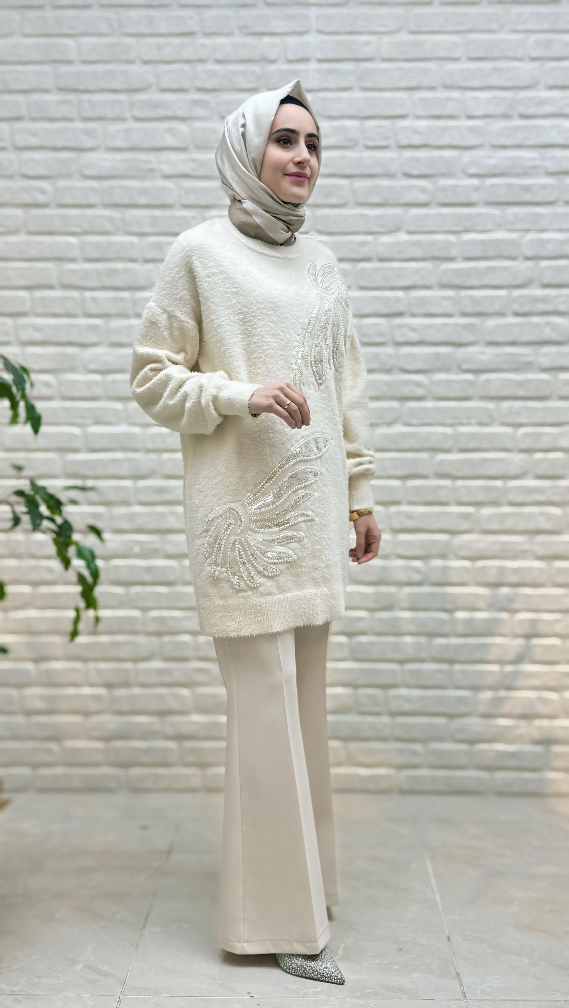 Nefise Taş Detaylı Angora