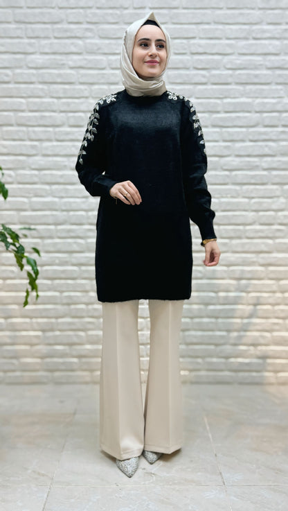 Nefise Omuz Detaylı Taşlı Angora Kazak Siyah 140308O
