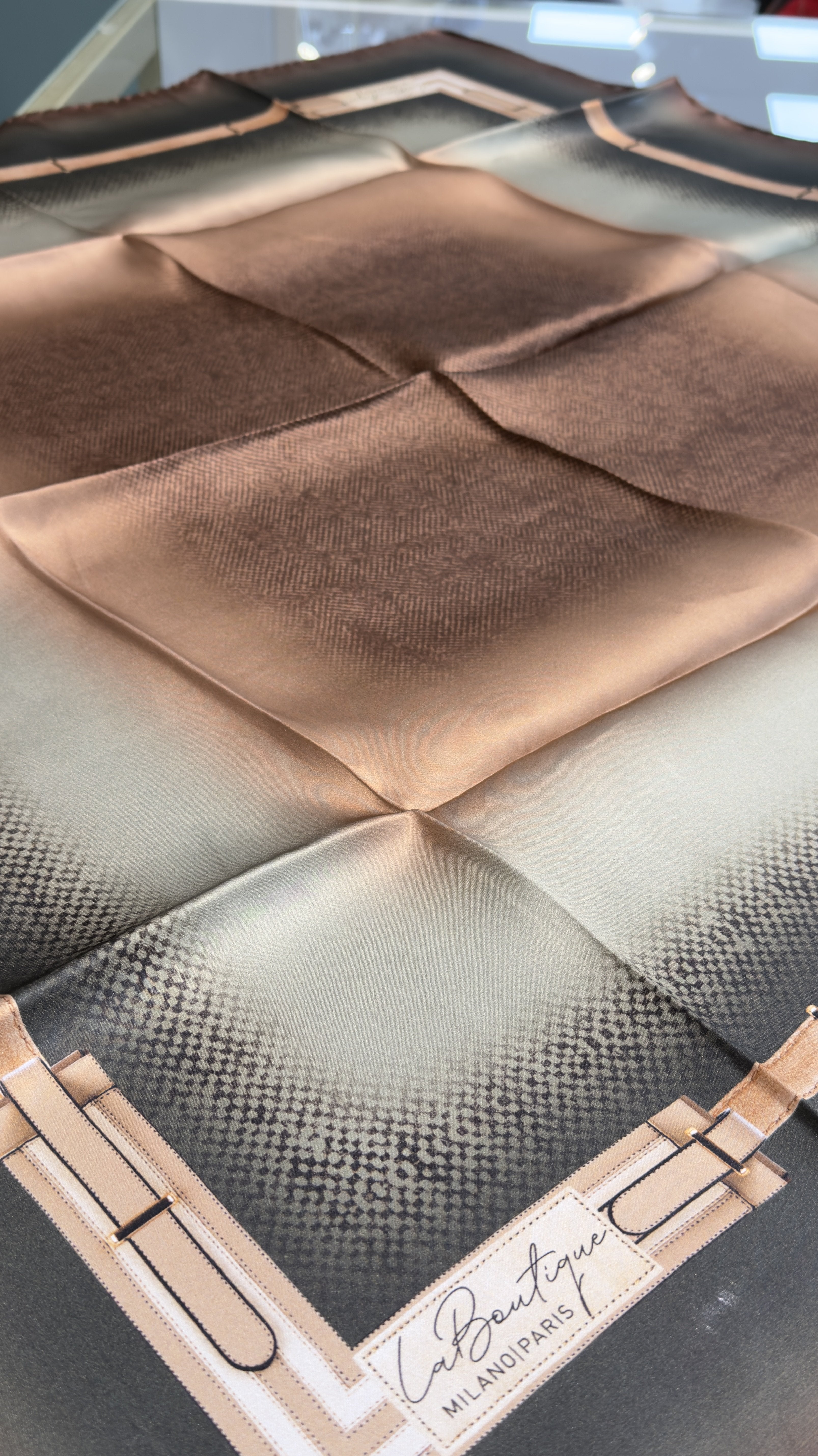 La Boutique Sura İpek Eşarp