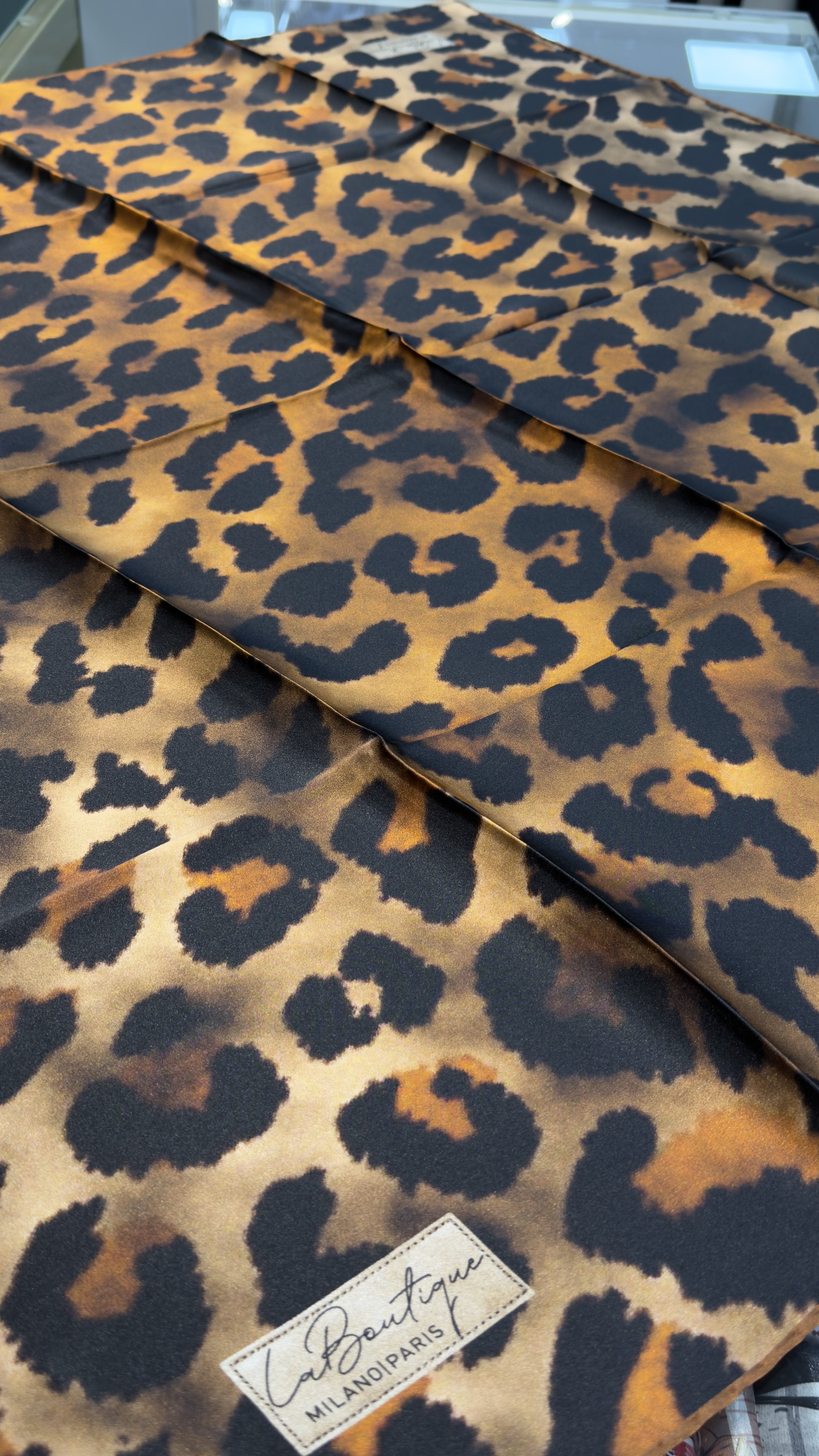 La Boutique  Sura Eşarp