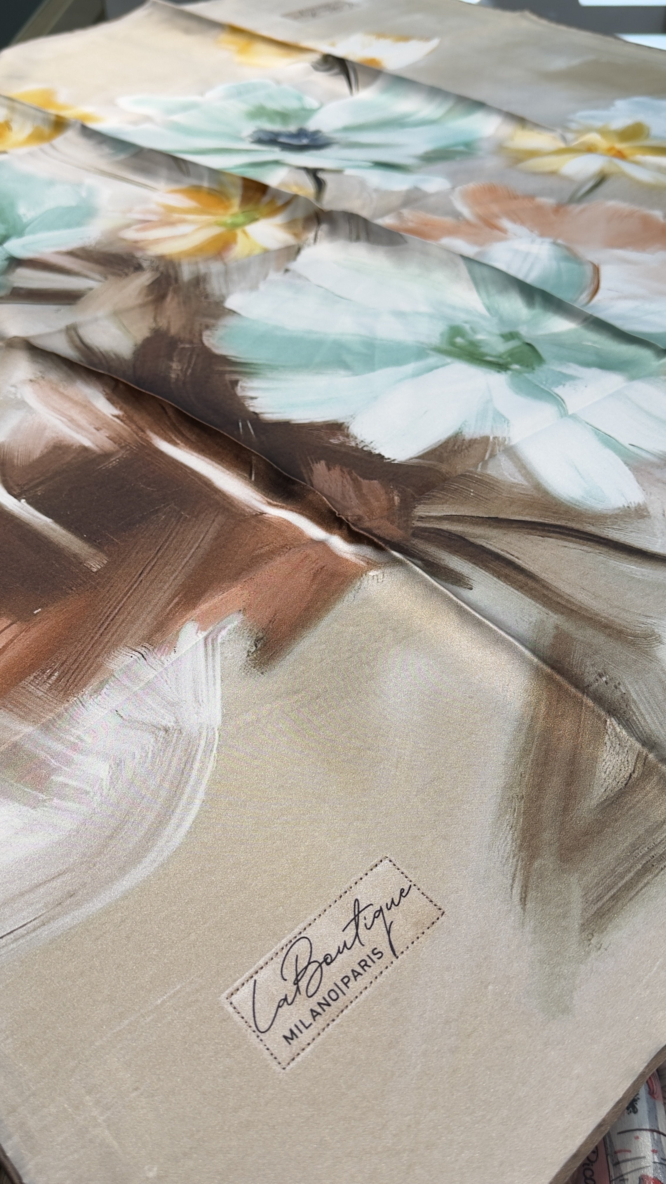 La Boutiqe Sura İpek Eşarp