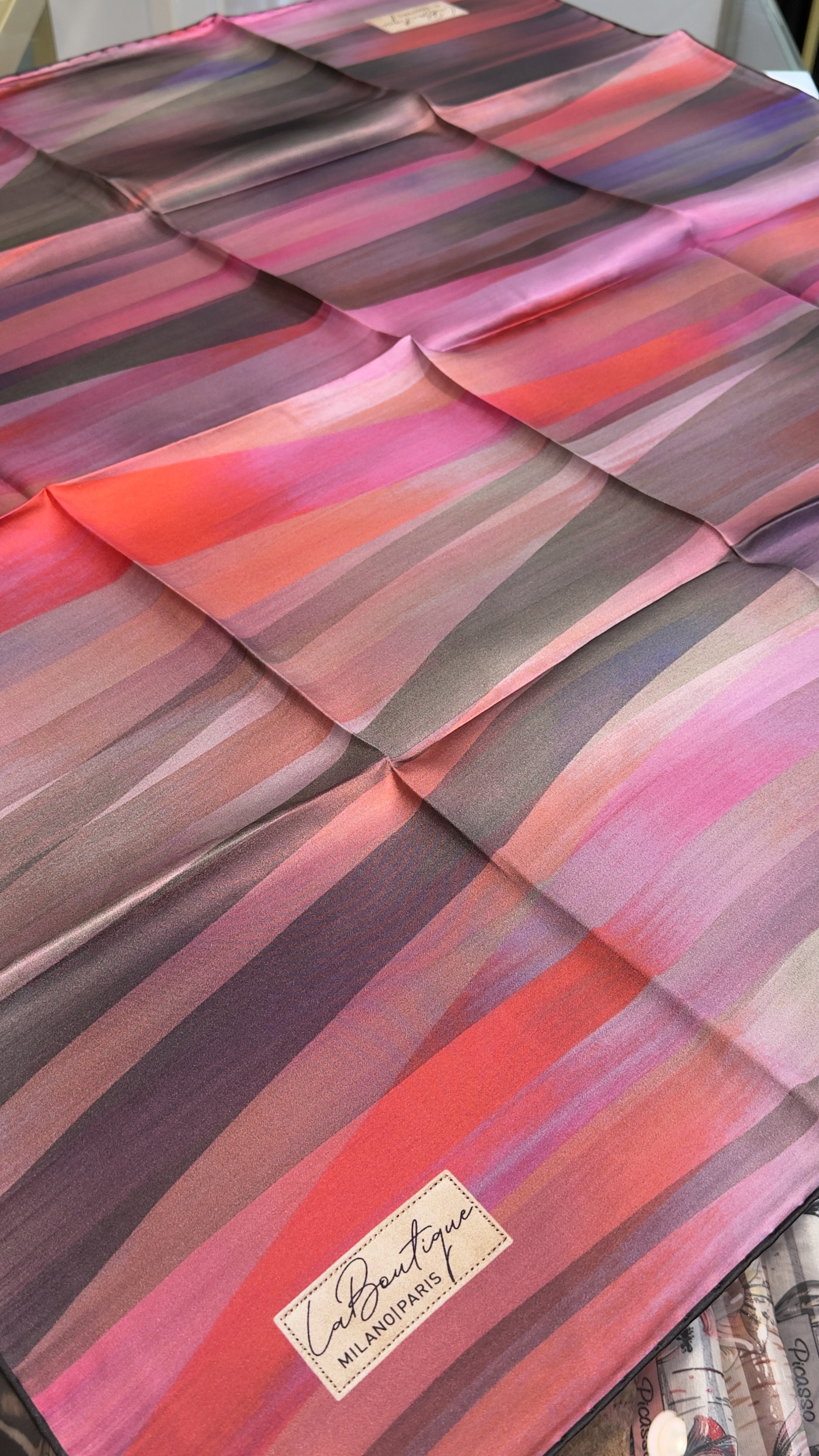 La Boutique Sura Eşarp