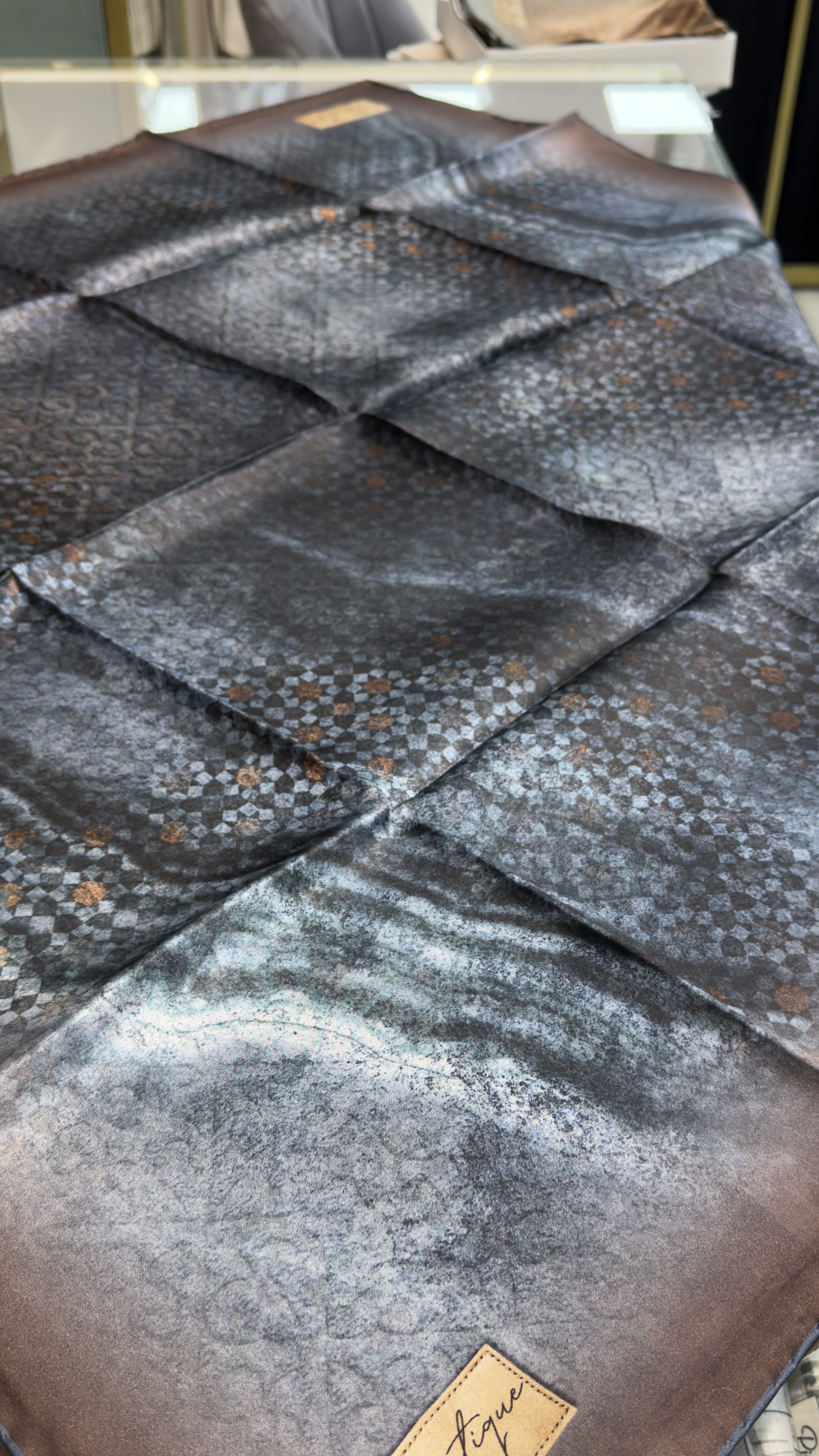 La Boutique Sura İpek Eşarp