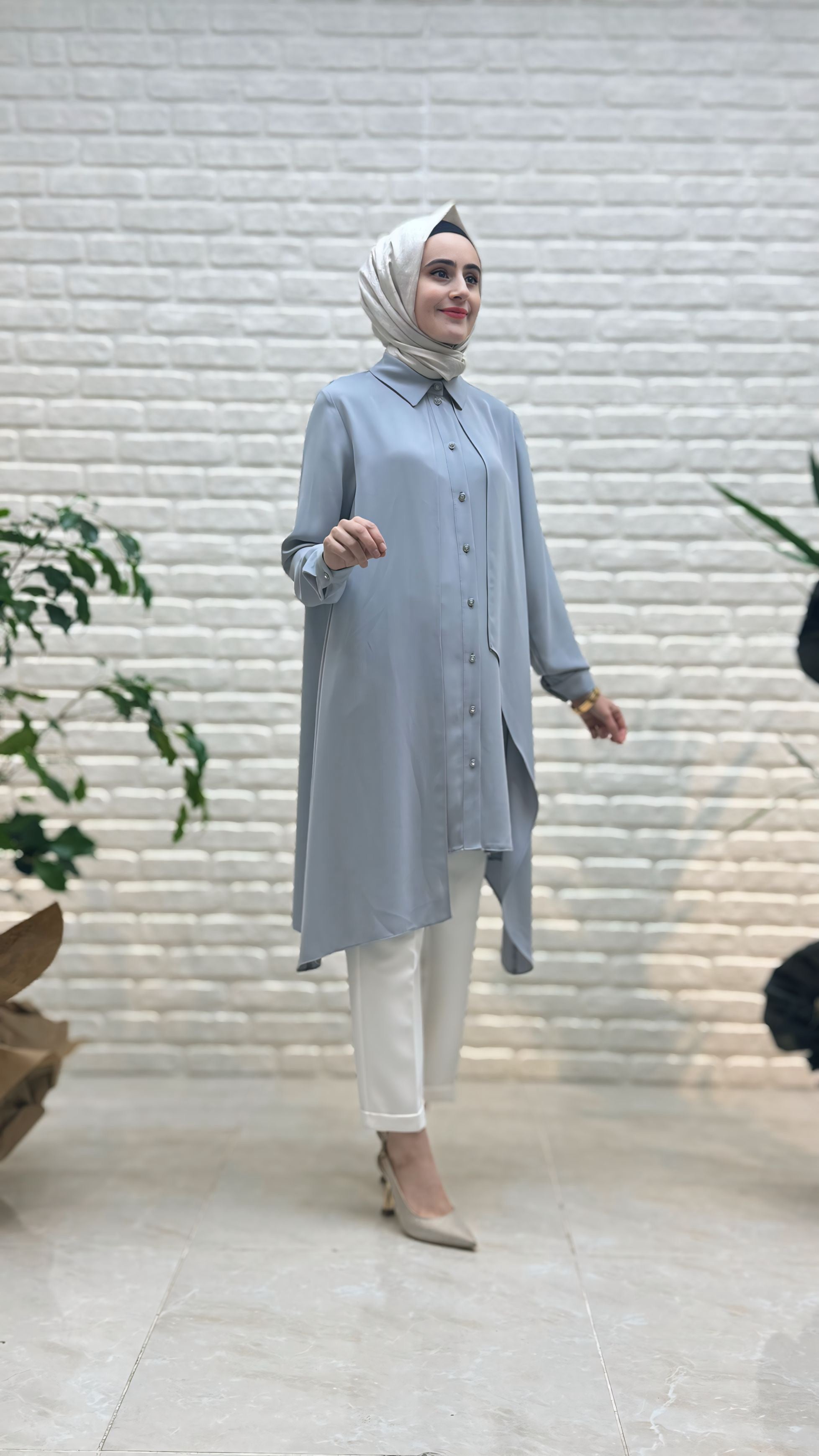 Nihan Gömlek Yaka Asimetrik Tunik