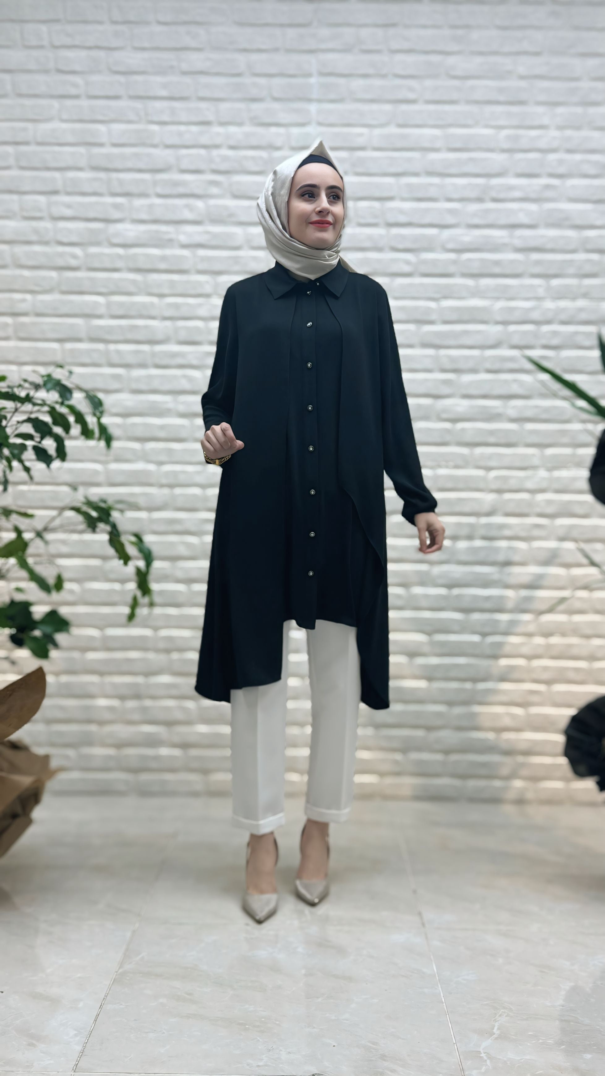 Nihan Gömlek Yaka Asimetrik Tunik