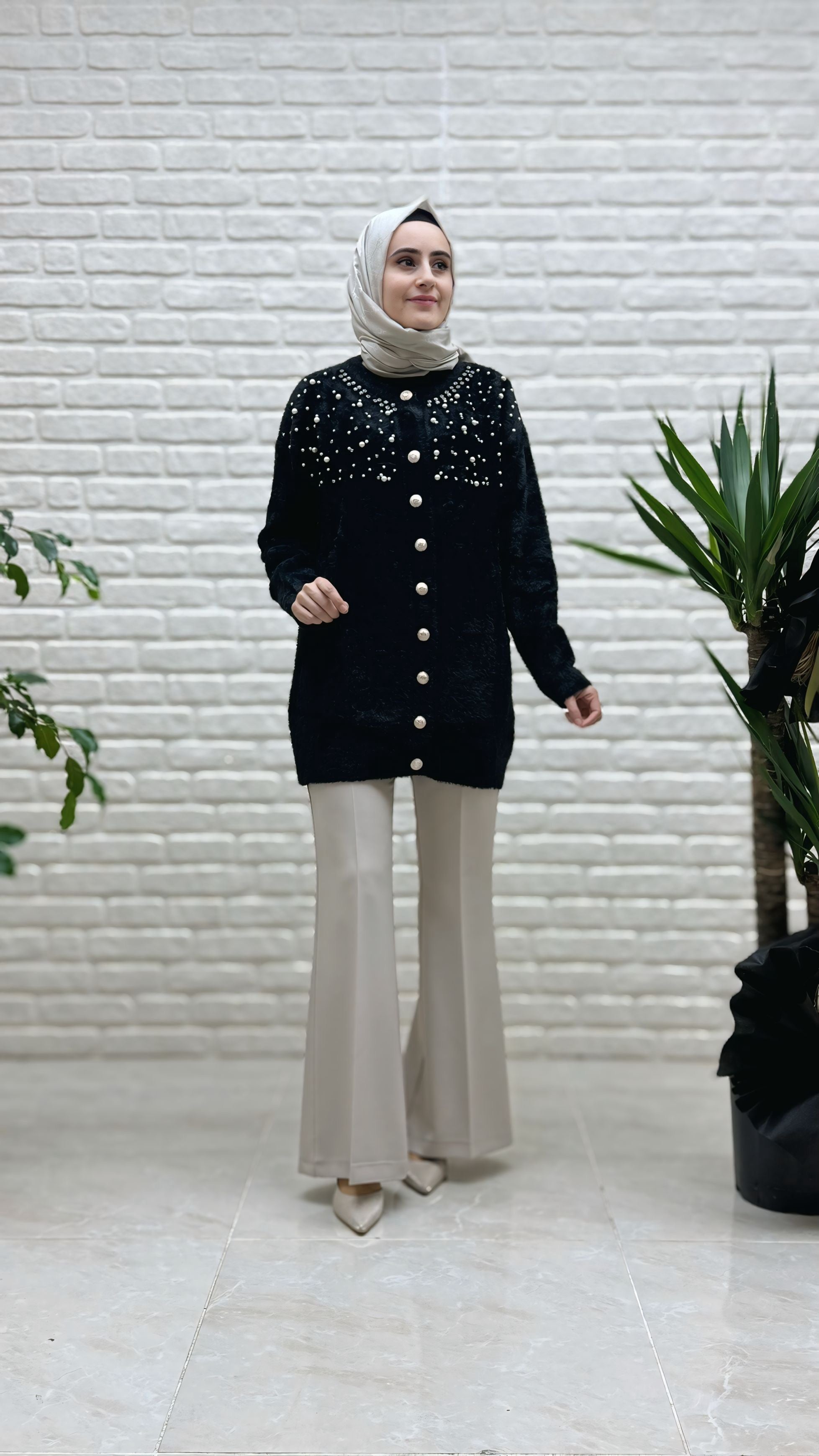 Nefise Taşlı Hırka 7585