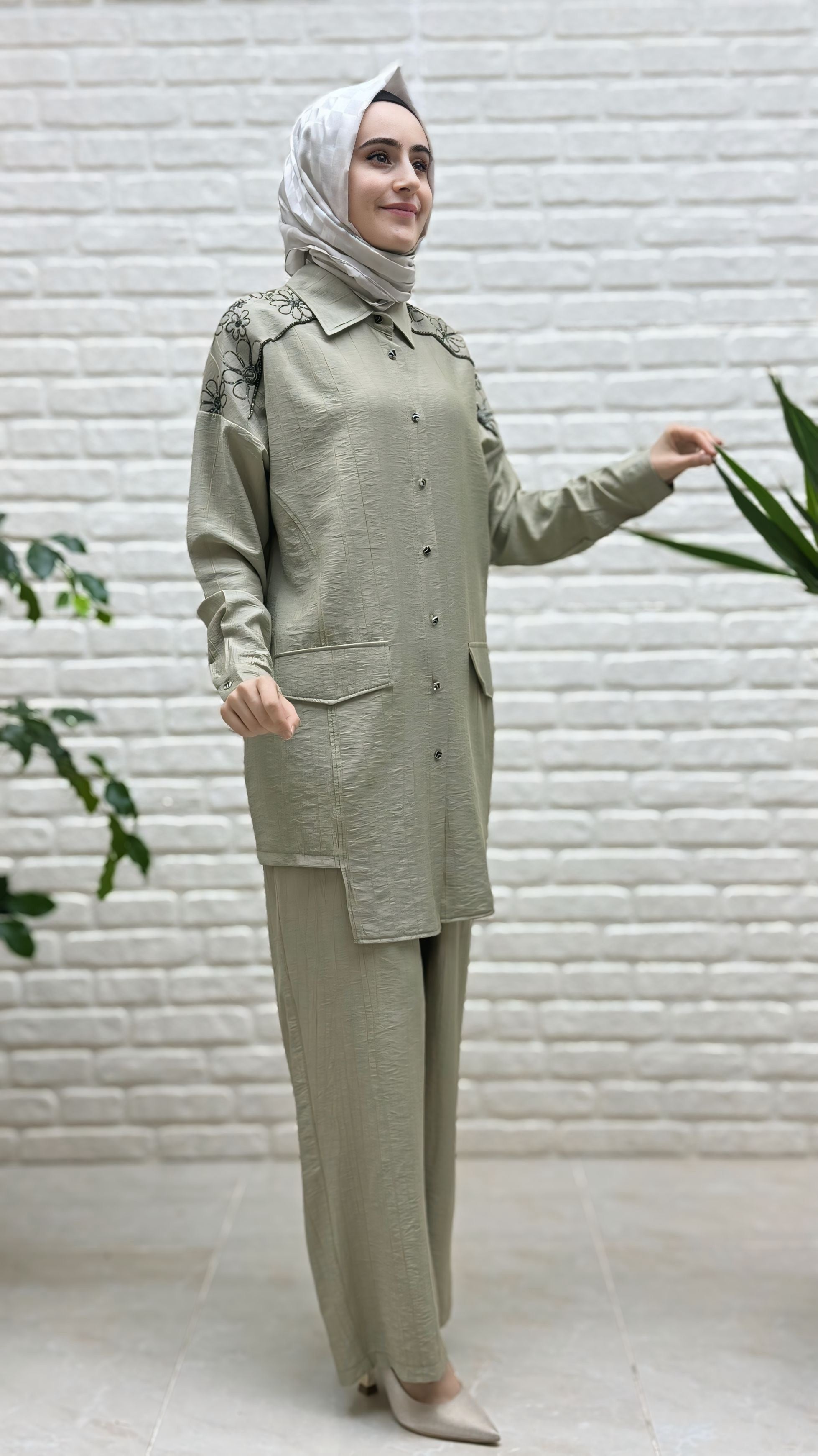 Kado Omzu Desenli Pantolonlu Takım 251362