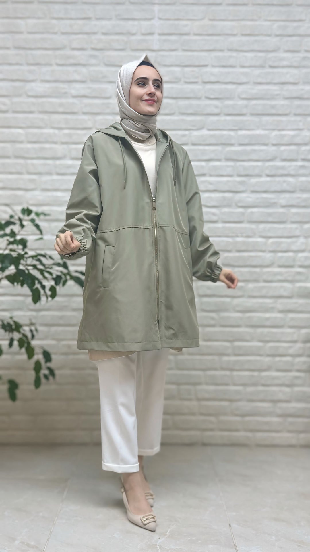 Miss Esse Arkası Nakışlı Kap 2072