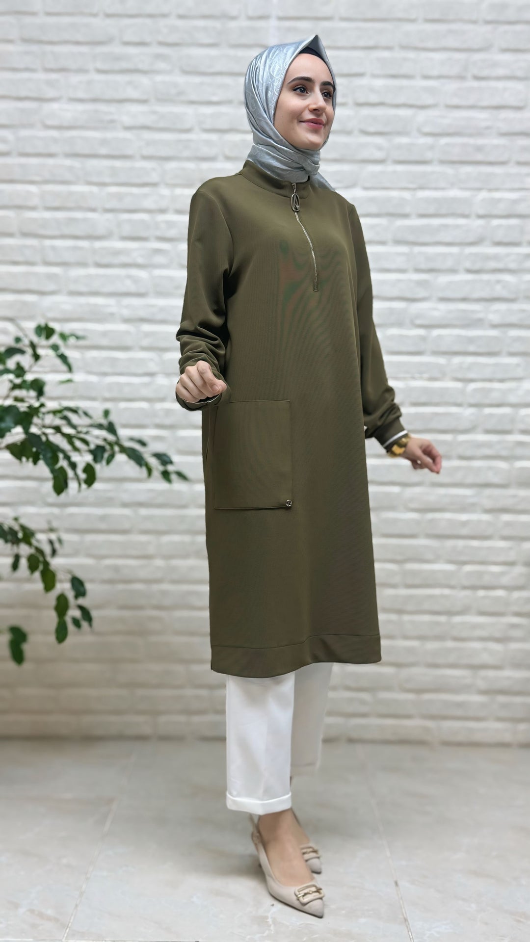 Armine Trend Kolları Ribanalı Yarım Fermuarlı Tunik Siyah 25KT443