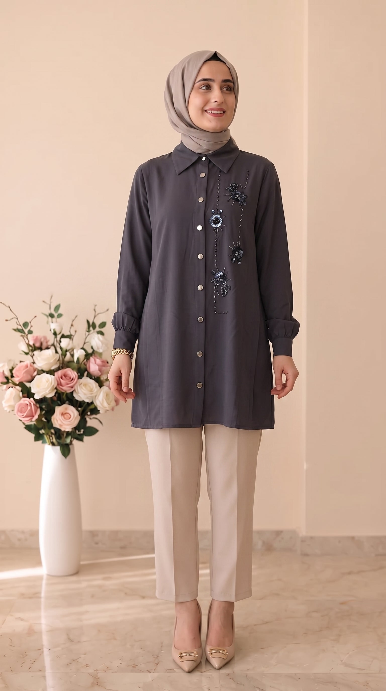 İz Atelier Önden Düğmeli Boncuk Detaylı Çiçekli Tunik 4059