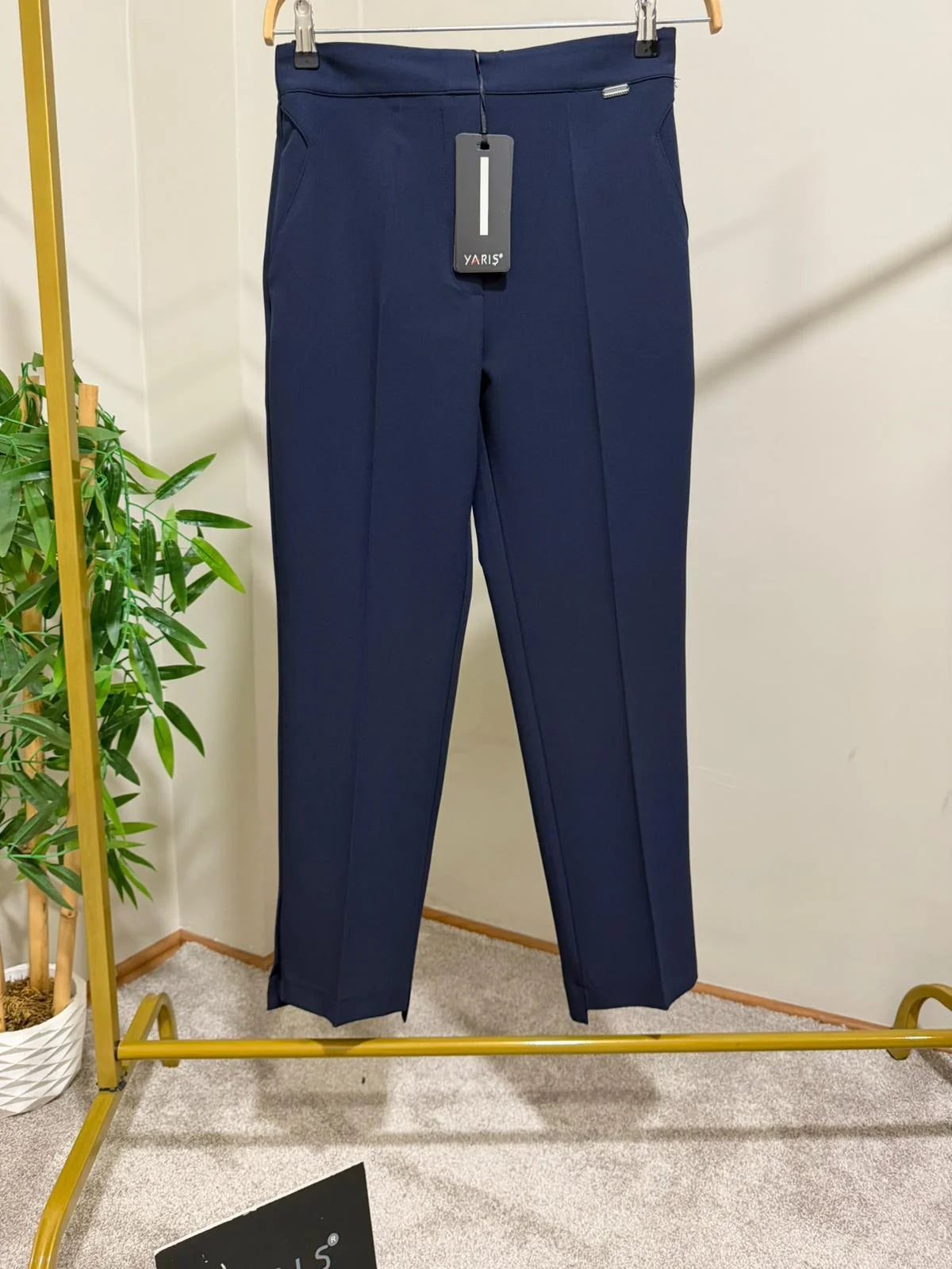 Yarış  Düğme Detaylı Dar Paça Pantolon 3344