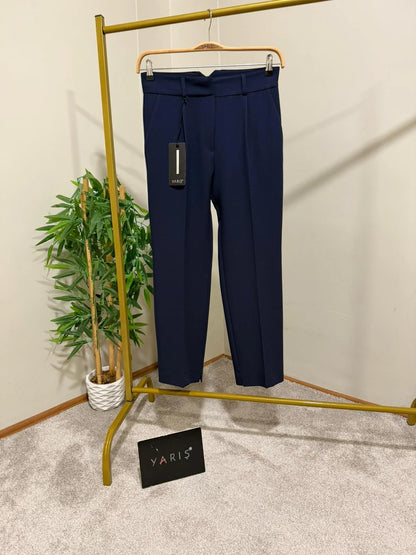 Yarış Yırtmaç Detaylı Dar Paça Pantolon 3346